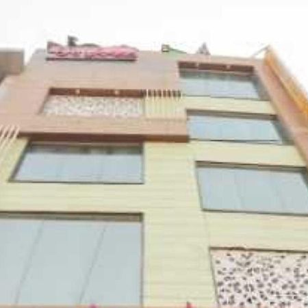Hotel O Discovery Inn New Delhi Bagian luar foto