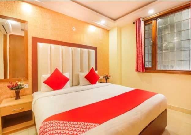 Hotel O Discovery Inn New Delhi Bagian luar foto